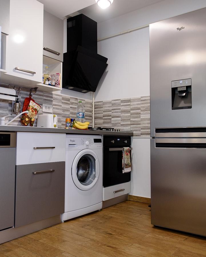 Carla'S Apartment, Airport & Train Station Shuttle ยาช ภายนอก รูปภาพ