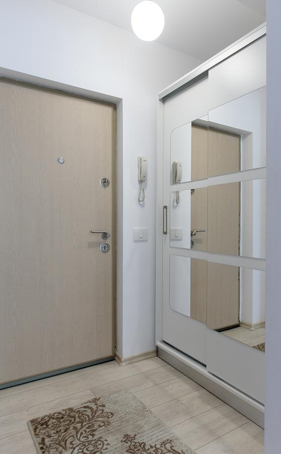 Carla'S Apartment, Airport & Train Station Shuttle ยาช ภายนอก รูปภาพ