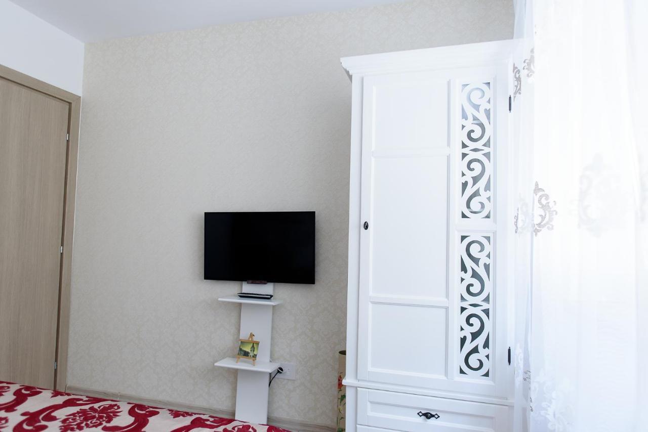 Carla'S Apartment, Airport & Train Station Shuttle ยาช ภายนอก รูปภาพ